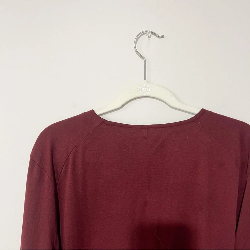lululemon athletica stylish burgundy